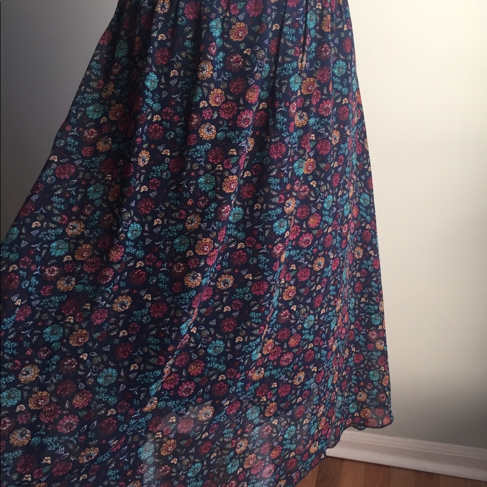 NWOT LulaRoe Lola Midi Skirt in Floral Chiffon - Picture 2 of 4